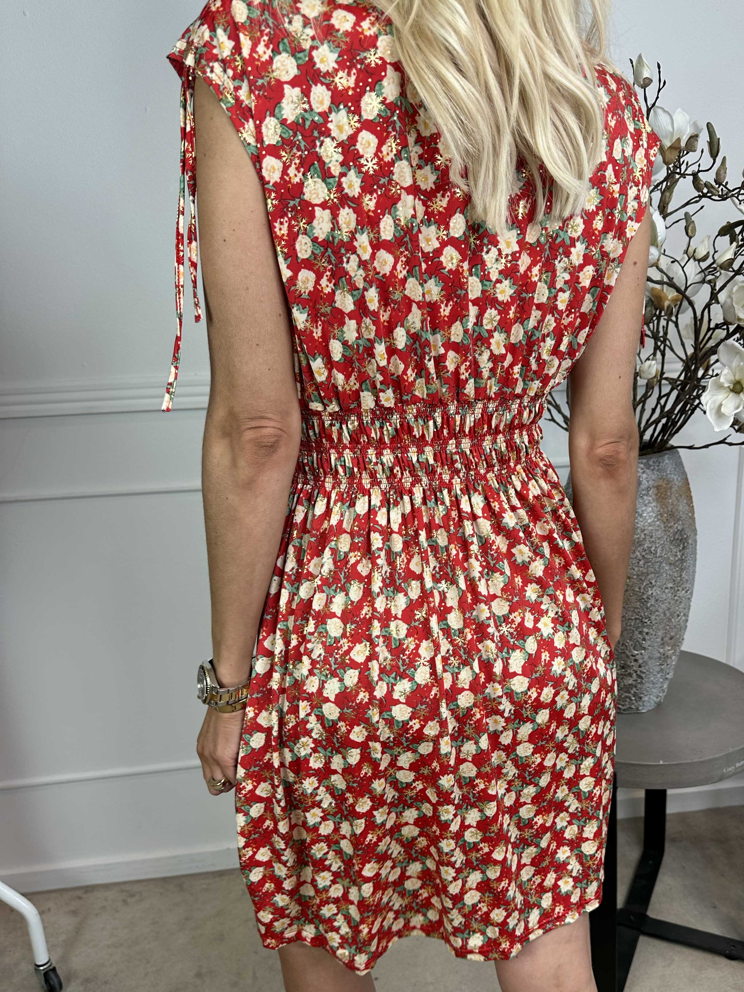 Pams Small Flower Short - Kort elastisk kjole i krølfrit stof